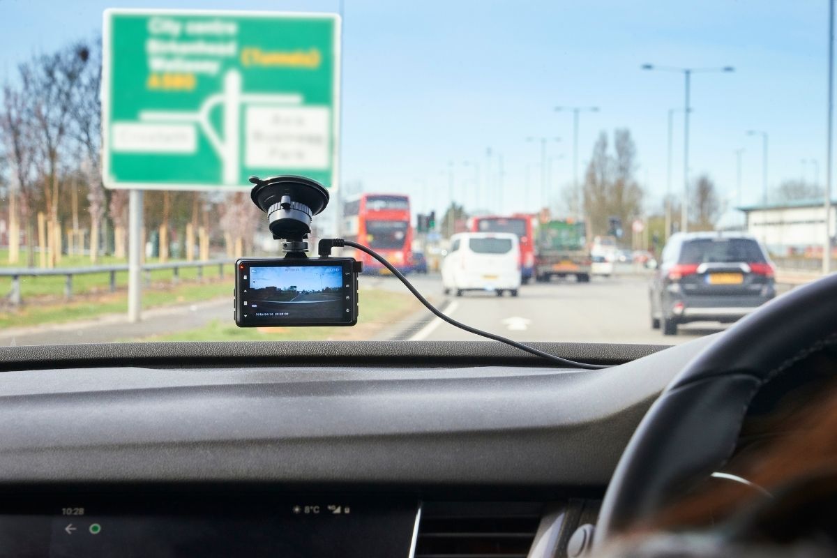12 Reasons Why You Should Emphasize on Using a Full HD Dashcam